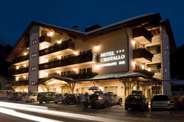 Canazei - HOTEL***CRISTALLO