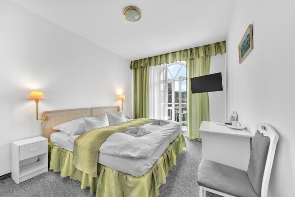 Perly západních Čech, lázně, památky, příroda