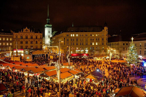 Adventní lázně Bükfürdő a vánoční Brno