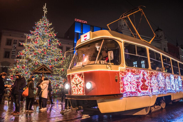 Adventní lázně Bükfürdő a vánoční Brno