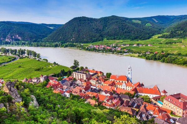 Wachau - romantika v údolí Dunaje