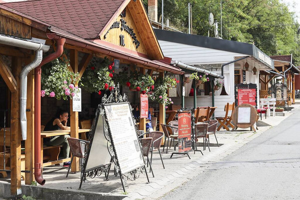 EGER, HUNGUEST HOTEL FLÓRA****