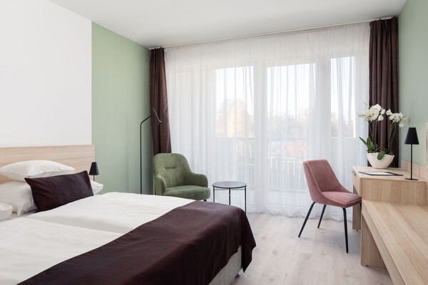 EGER, HUNGUEST HOTEL FLÓRA****