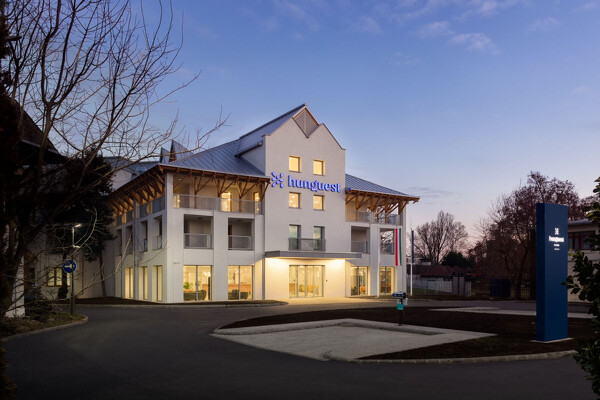 EGER, HUNGUEST HOTEL FLÓRA****