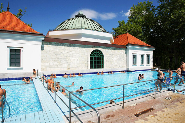 EGER, HUNGUEST HOTEL FLÓRA****