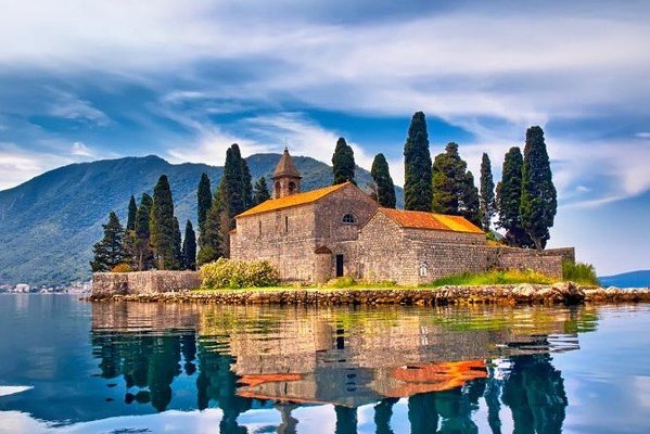 Černá Hora, krásná a tajemná