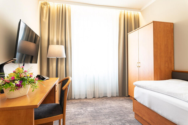 Českosaské Švýcarsko, Drážďany