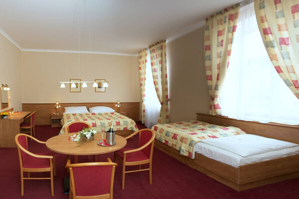 Českosaské Švýcarsko, Drážďany