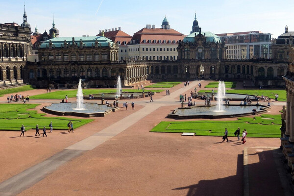 Českosaské Švýcarsko, Drážďany